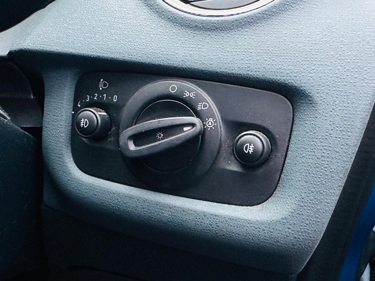 Used Ford Fiesta 2010 for sale - 77142922: Photo 27