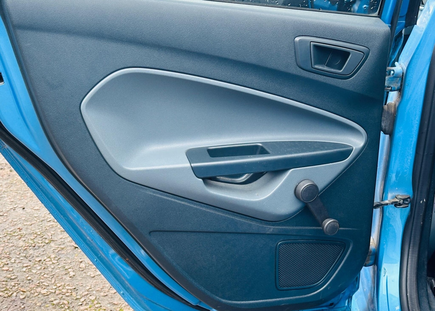 Used Ford Fiesta 2010 for sale - 77142922: Photo 29