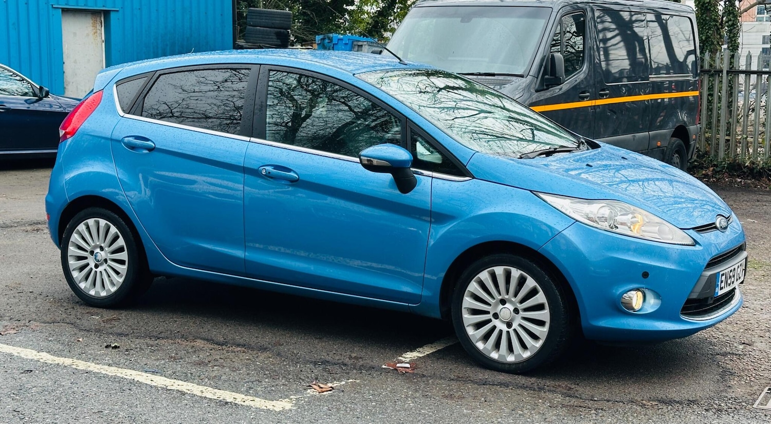 Used Ford Fiesta 2010 for sale - 77142922: Photo 4