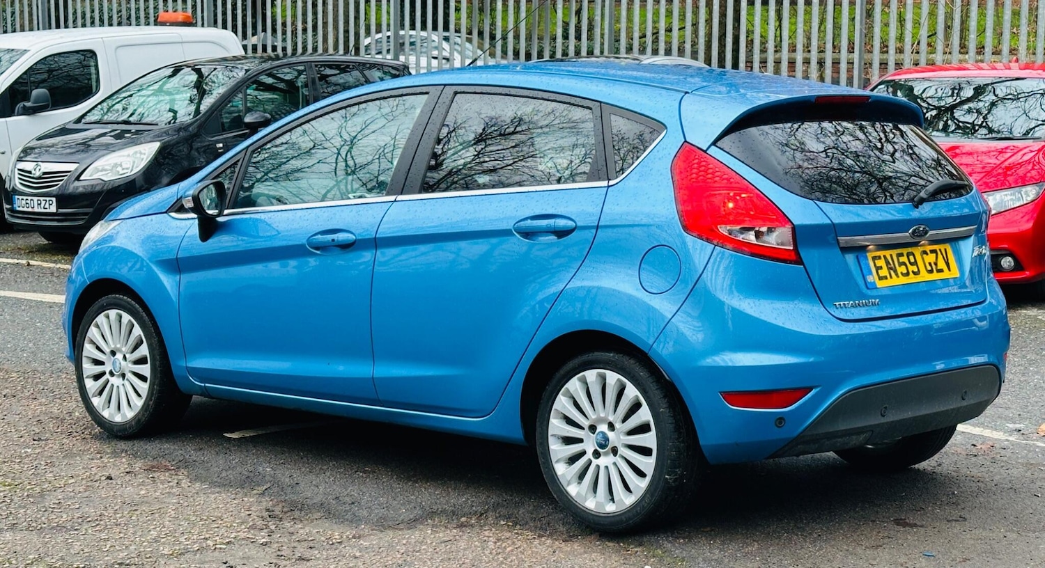 Used Ford Fiesta 2010 for sale - 77142922: Photo 9