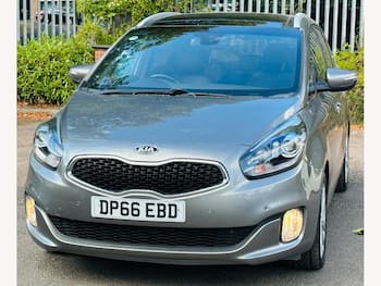 Used Kia Carens 2017 for sale - 79614686: Photo