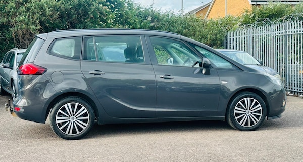 Used Vauxhall Zafira Tourer 2013 for sale - 74777246: Photo 12