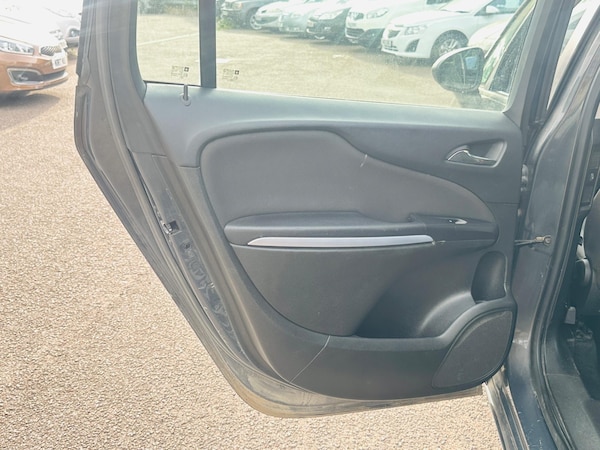 Used Vauxhall Zafira Tourer 2013 for sale - 74777246: Photo 34