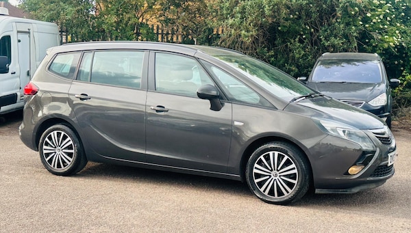 Used Vauxhall Zafira Tourer 2013 for sale - 74777246: Photo 44