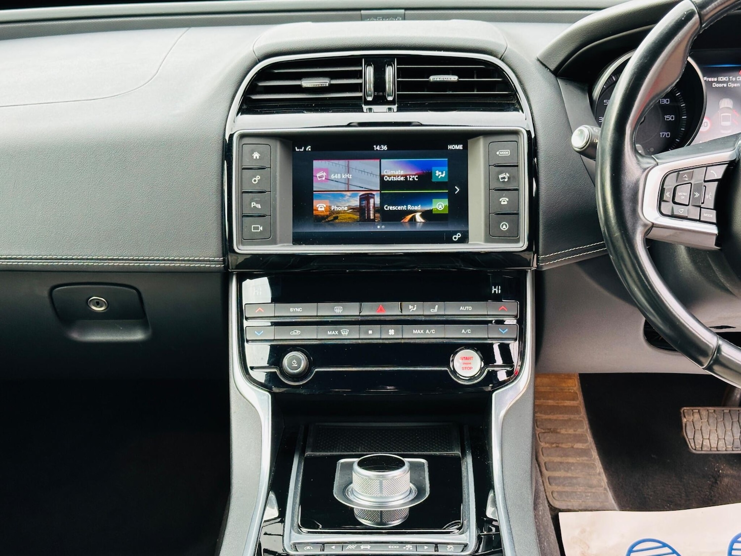 Used Jaguar XE 2015 for sale - 77377141: Photo 40