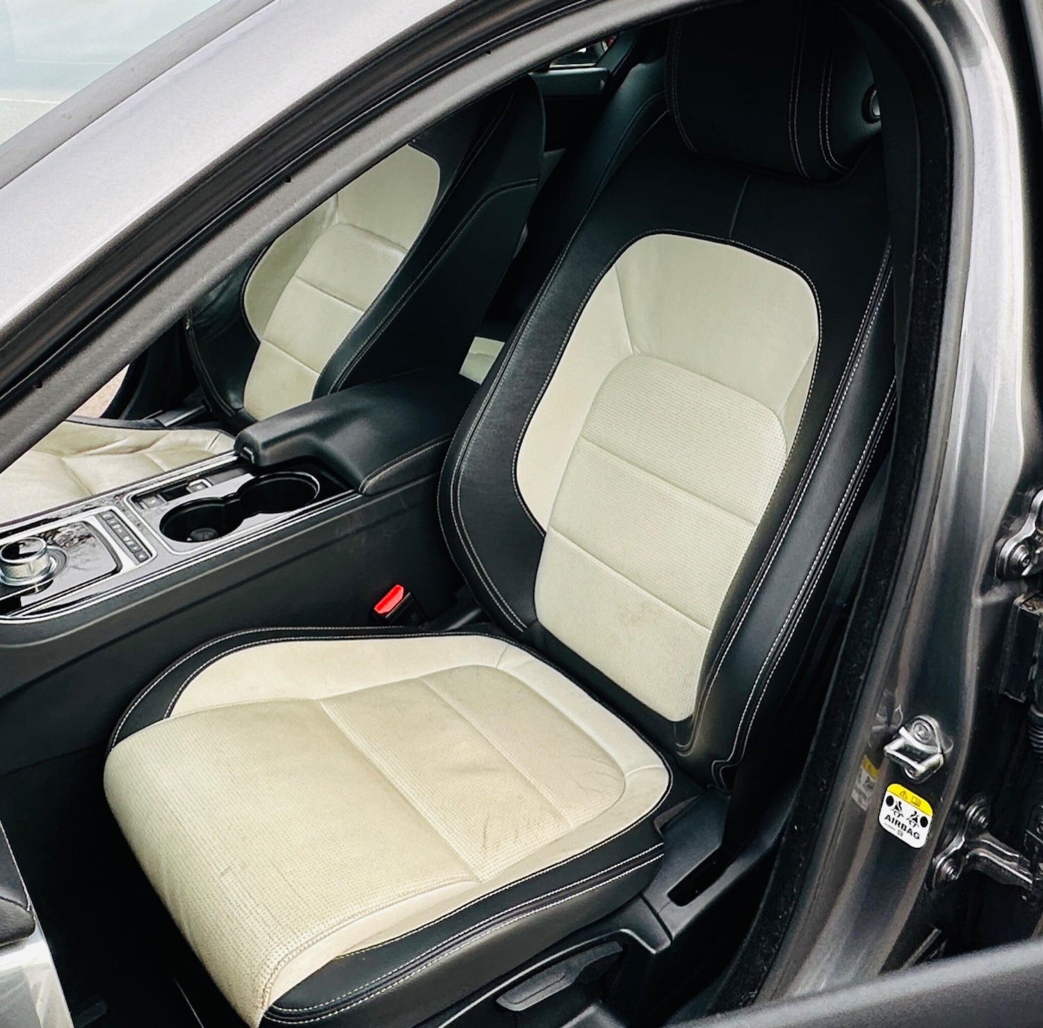 Used Jaguar XE 2015 for sale - 77377141: Photo 48