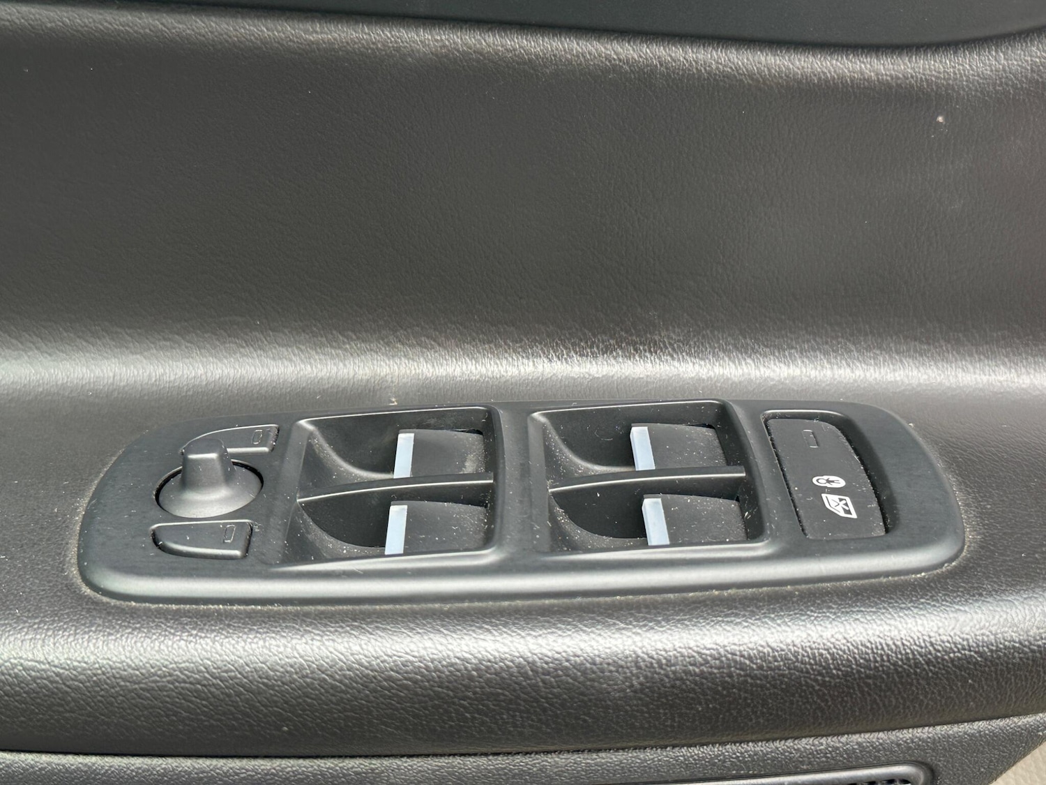 Used Jaguar XE 2015 for sale - 77377141: Photo 56