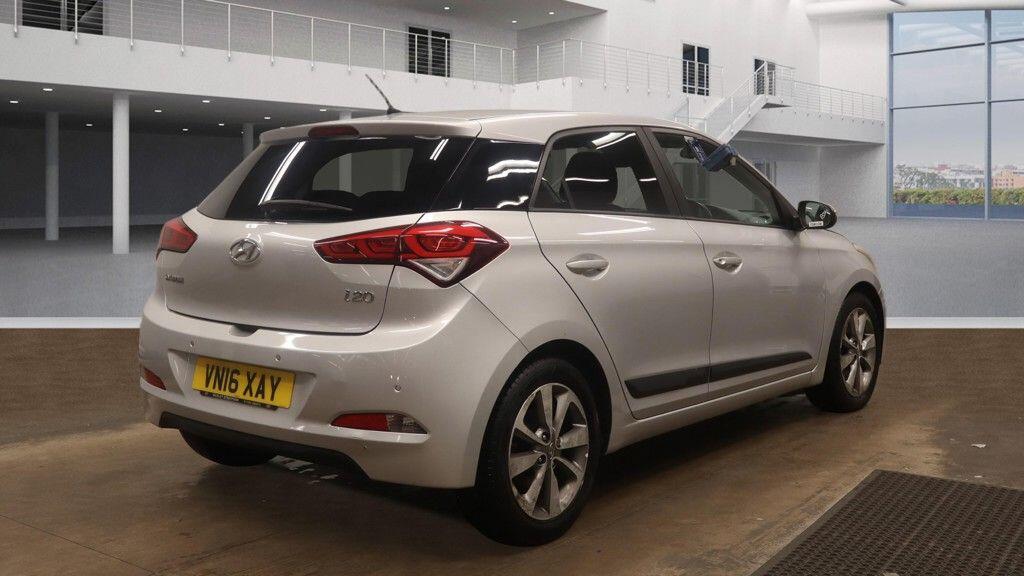 Used Hyundai i20 2016 for sale - 77202778: Photo 5