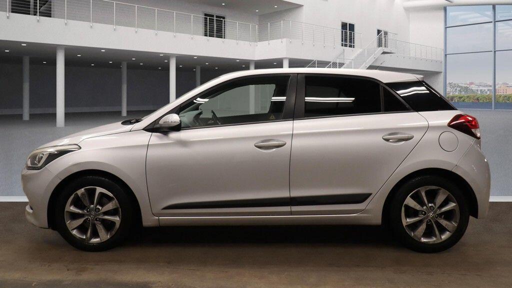 Used Hyundai i20 2016 for sale - 77202778: Photo 8