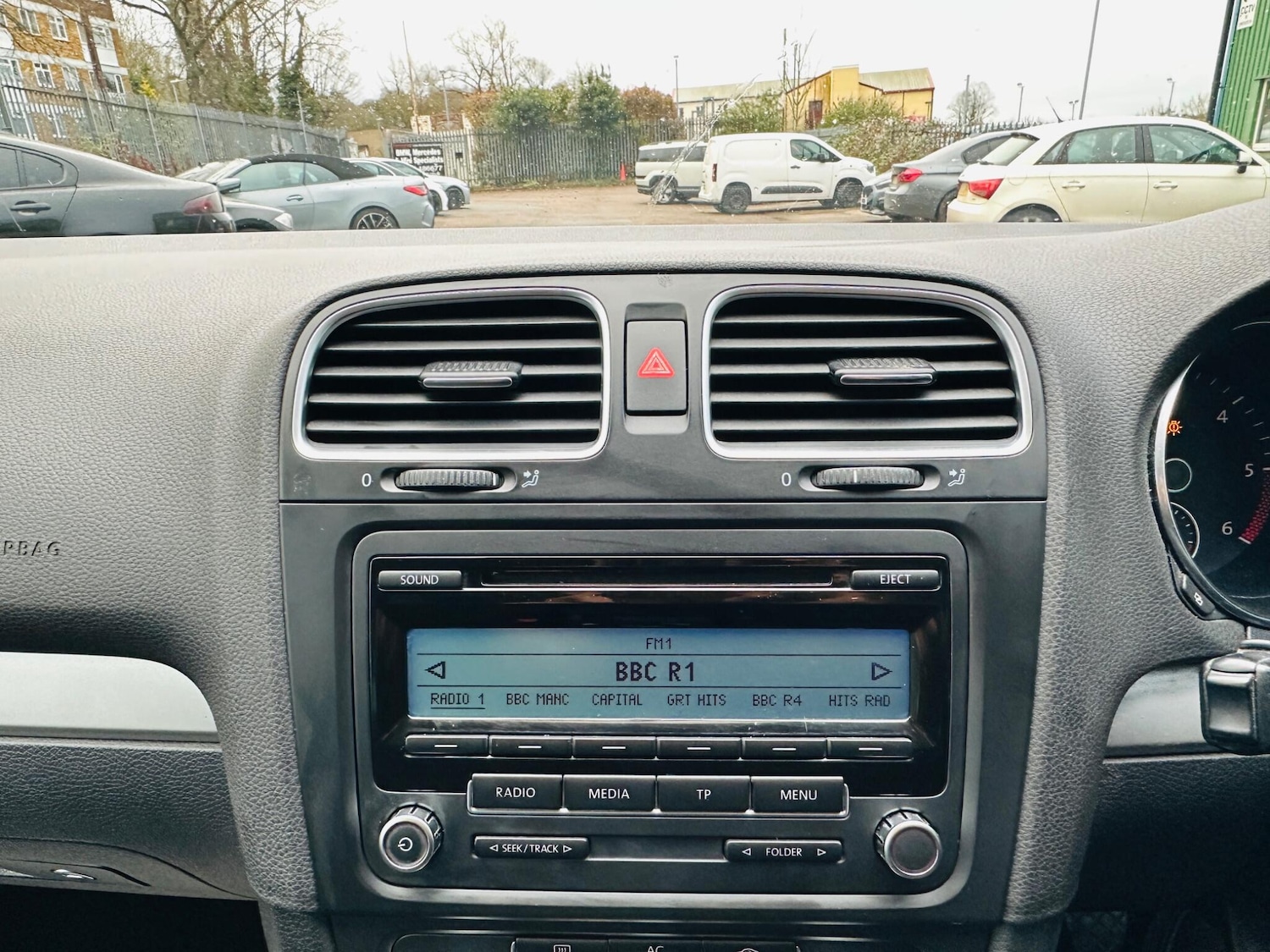 Used Volkswagen Golf 2009 for sale - 77597737: Photo 30