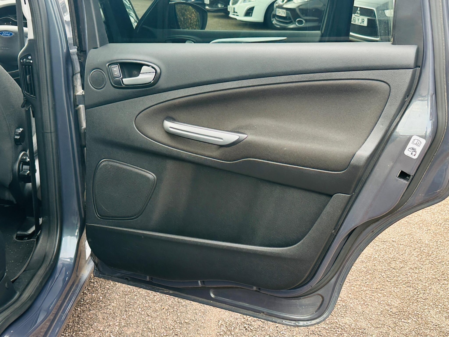 Used Ford Galaxy 2010 for sale - 76499076: Photo 24