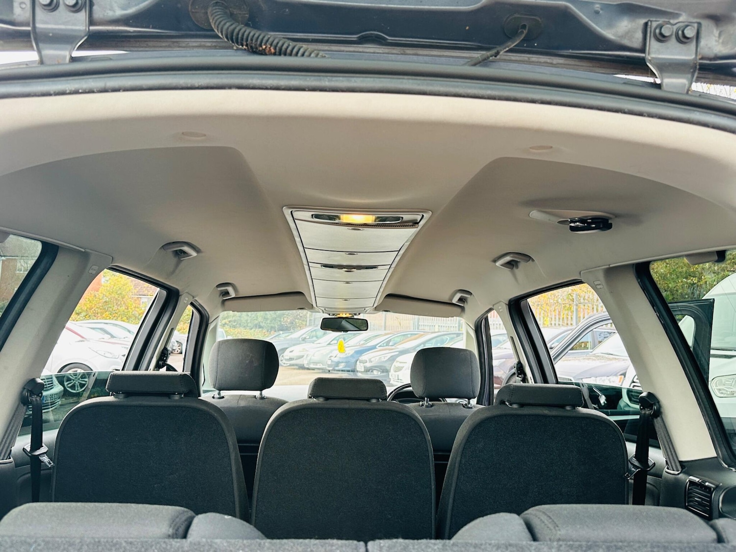 Used Ford Galaxy 2010 for sale - 76499076: Photo 29