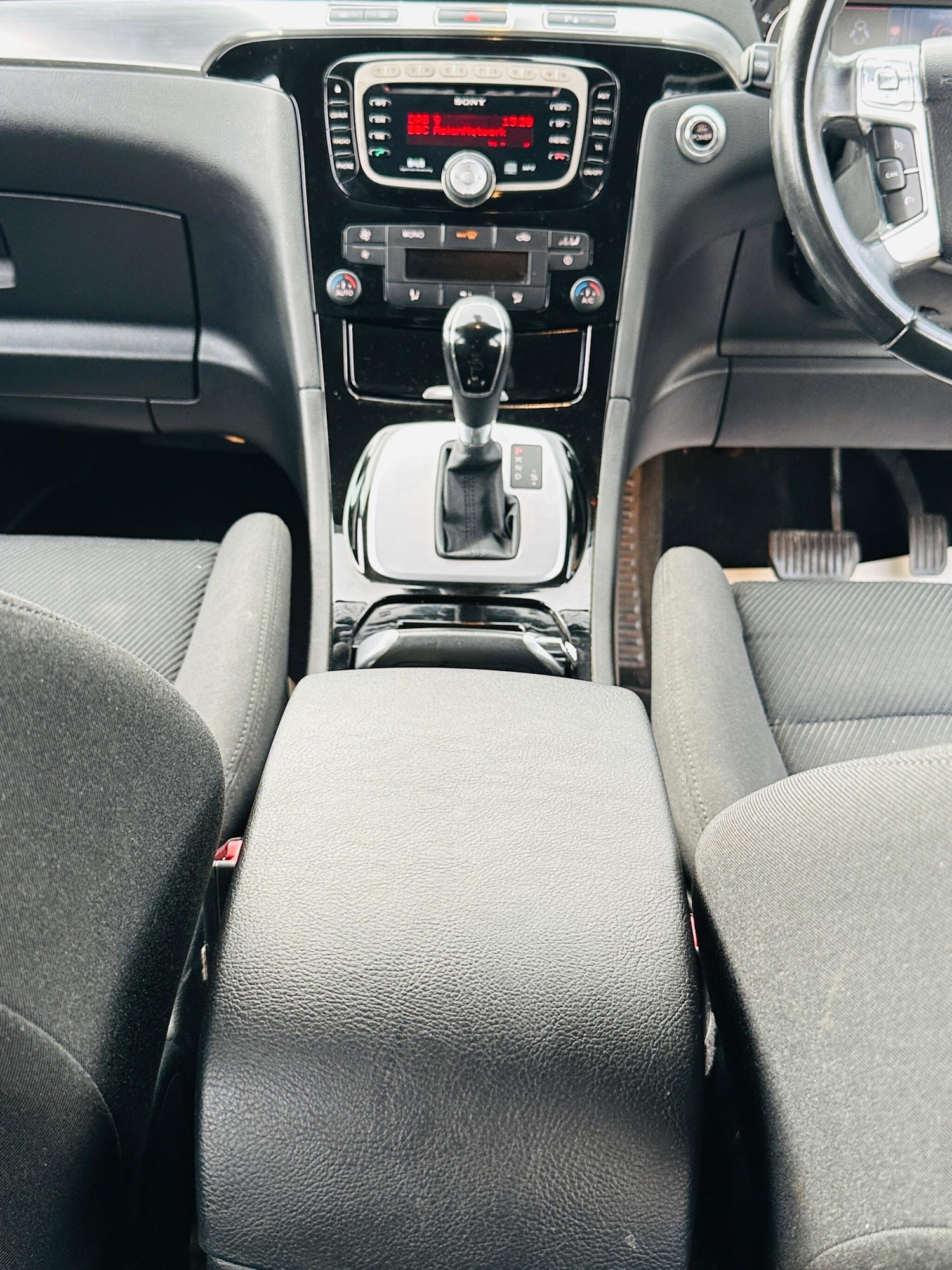 Used Ford Galaxy 2010 for sale - 76499076: Photo 39