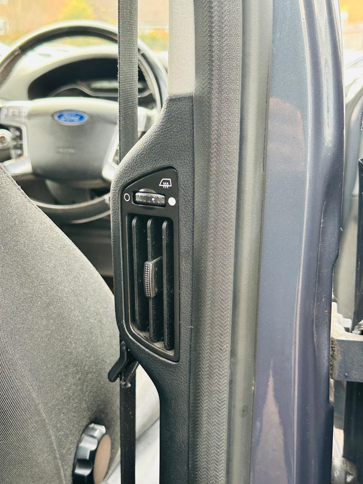 Used Ford Galaxy 2010 for sale - 76499076: Photo 41