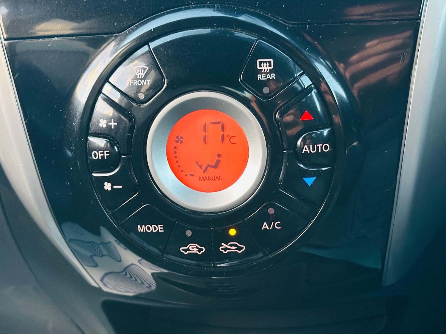 Used Nissan Note 2014 for sale - 76399336: Photo 58