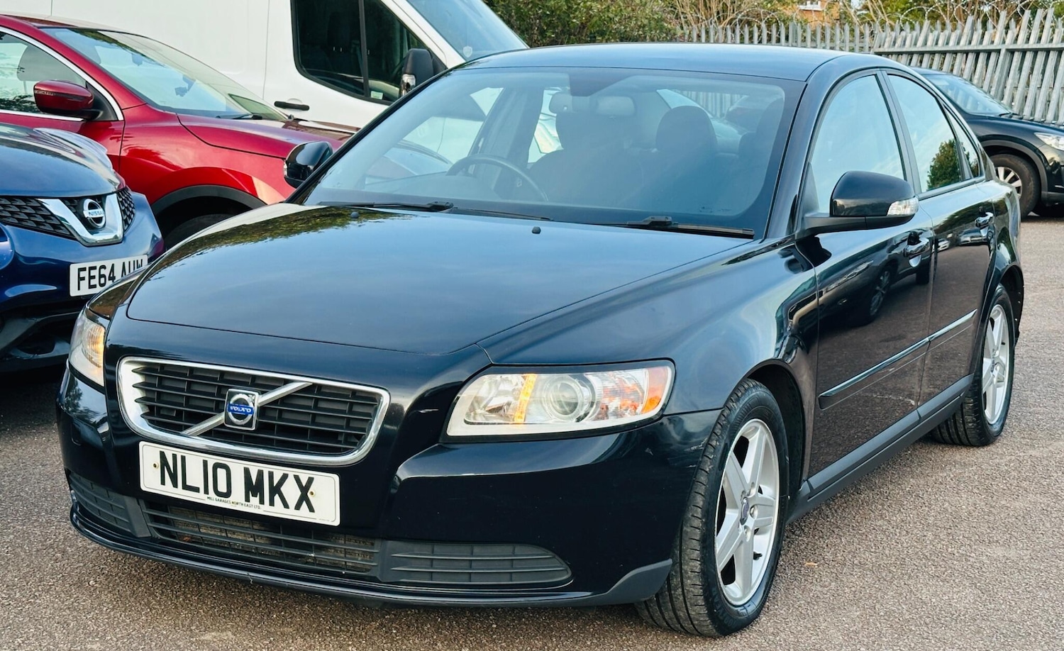Used Volvo S40 2010 for sale - 76002446: Photo 2