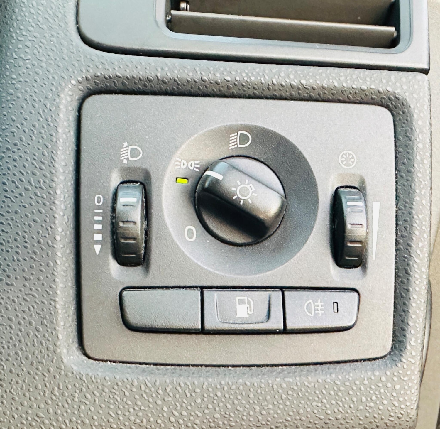 Used Volvo S40 2010 for sale - 76002446: Photo 21