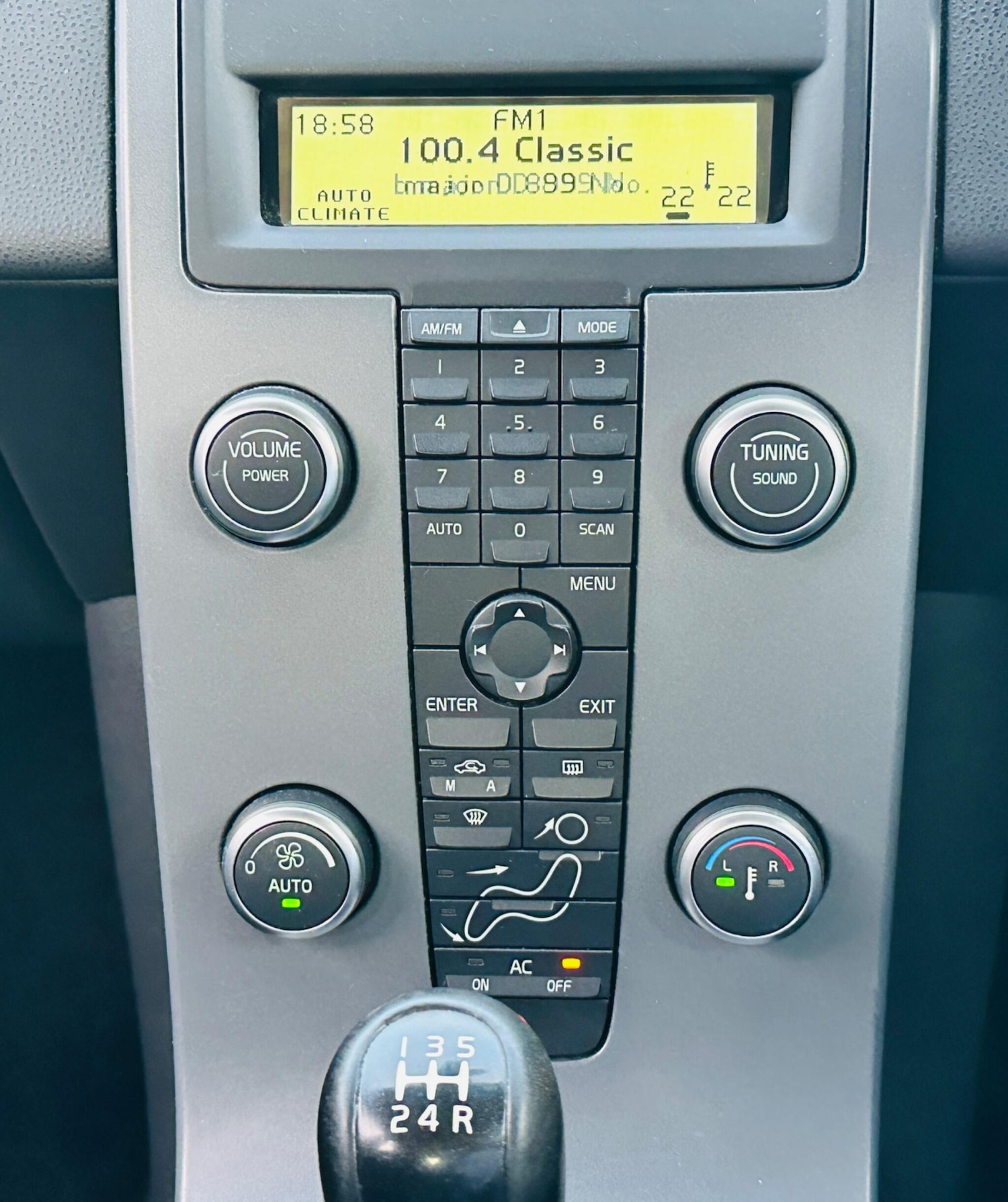 Used Volvo S40 2010 for sale - 76002446: Photo 38