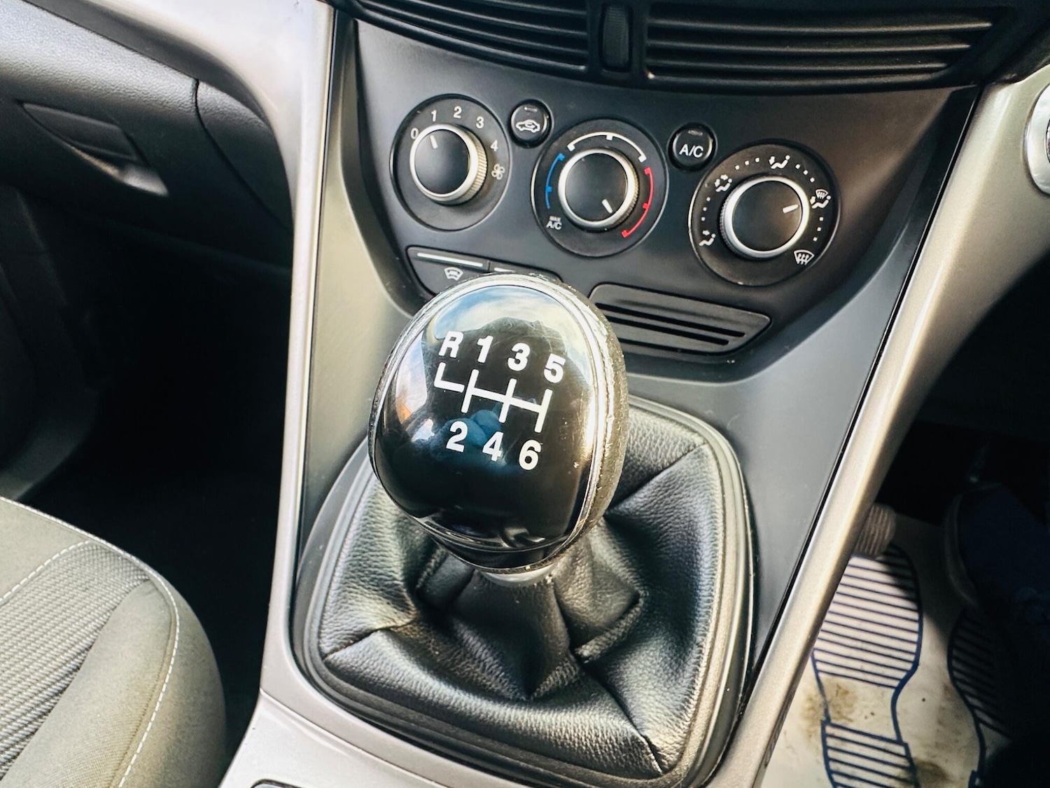 Used Ford Kuga 2013 for sale - 76824105: Photo 21