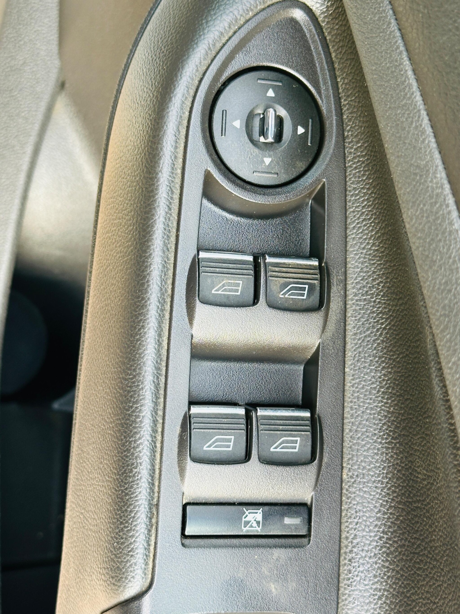 Used Ford Kuga 2013 for sale - 76824105: Photo 26