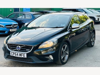 Used Volvo V40 2015 for sale - 79614735: Photo