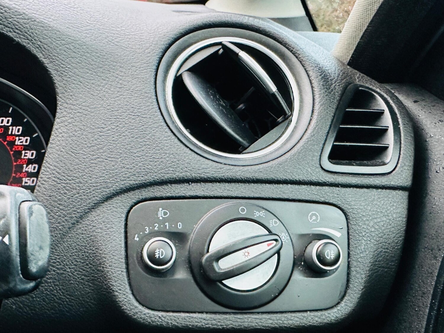 Used Ford S-Max 2012 for sale - 77229895: Photo 35