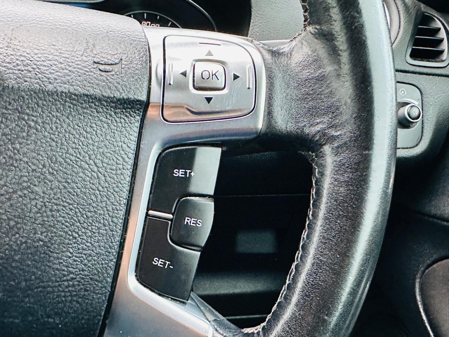 Used Ford S-Max 2012 for sale - 77229895: Photo 38