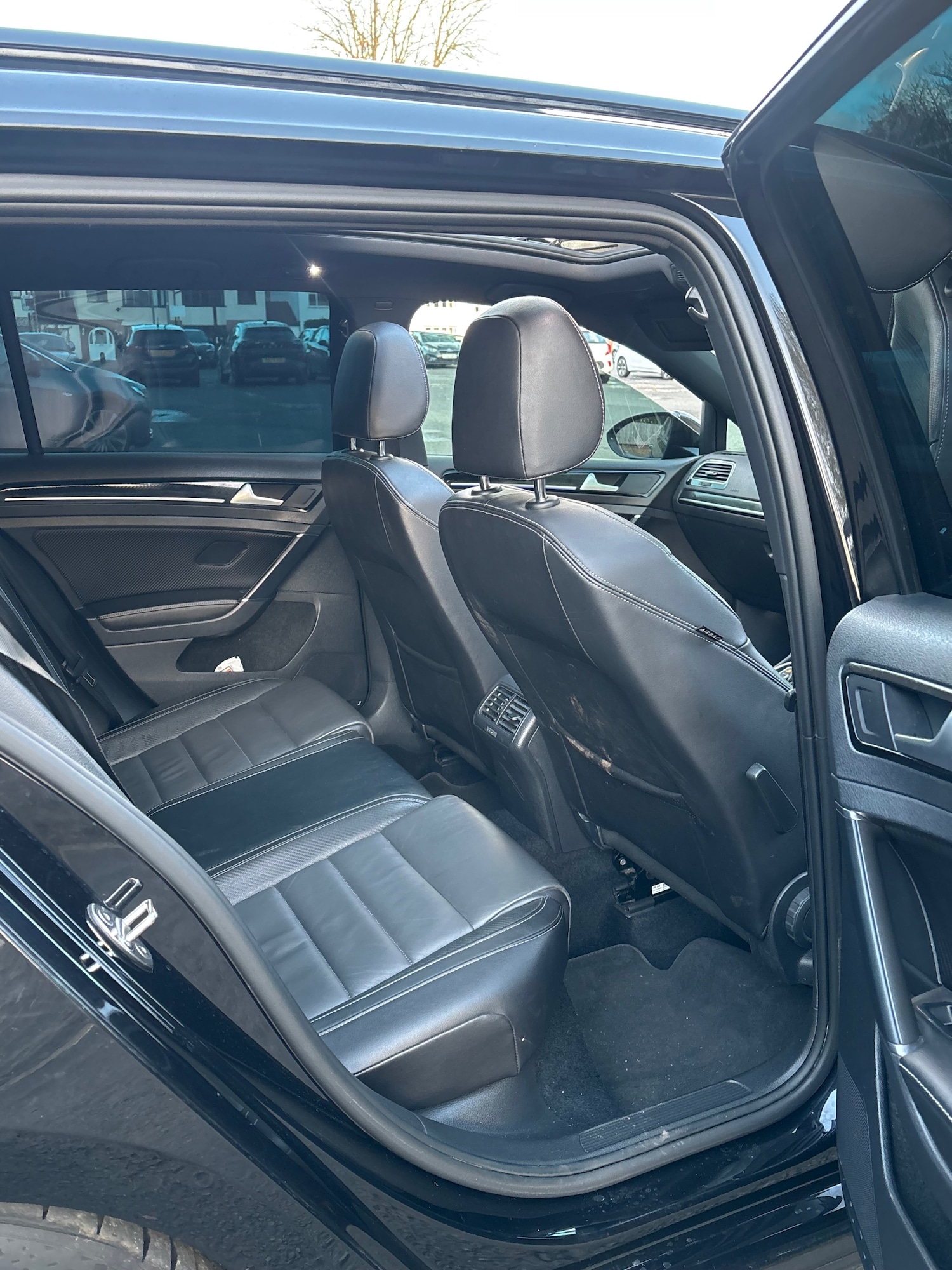 Used Volkswagen Golf 2017 for sale - 77891815: Photo 10