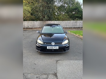 Used Volkswagen Golf 2017 for sale - 77891815: Photo