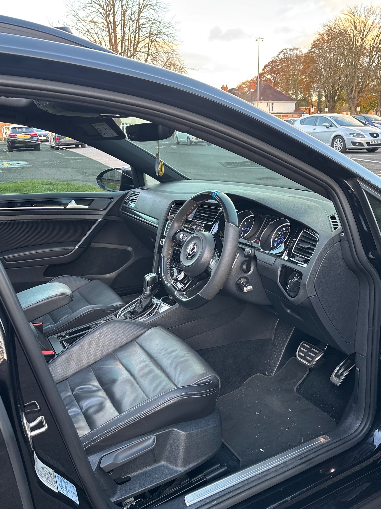 Used Volkswagen Golf 2017 for sale - 77891815: Photo 9