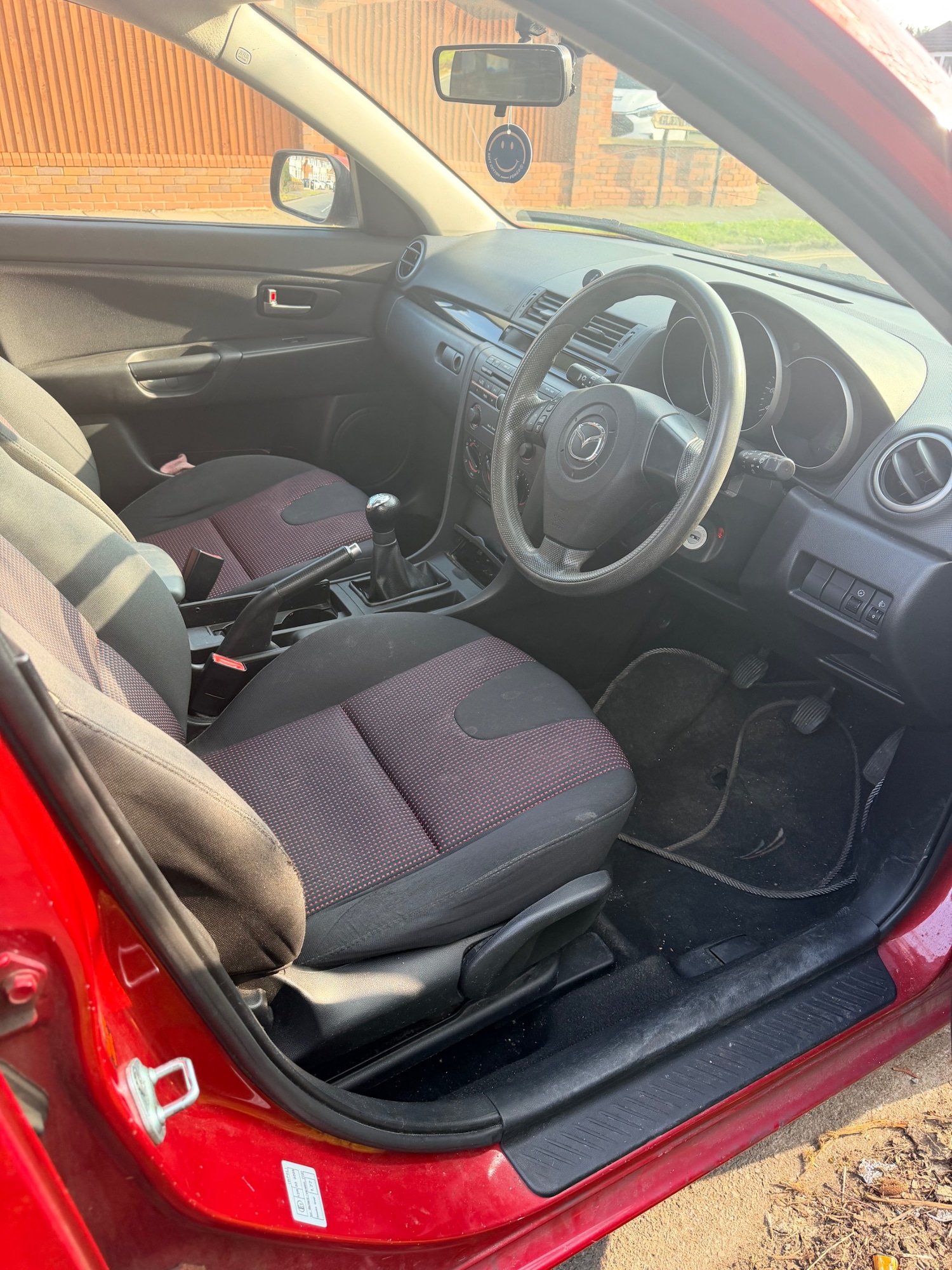 Used Mazda Mazda3 2005 for sale - 77983431: Photo 5