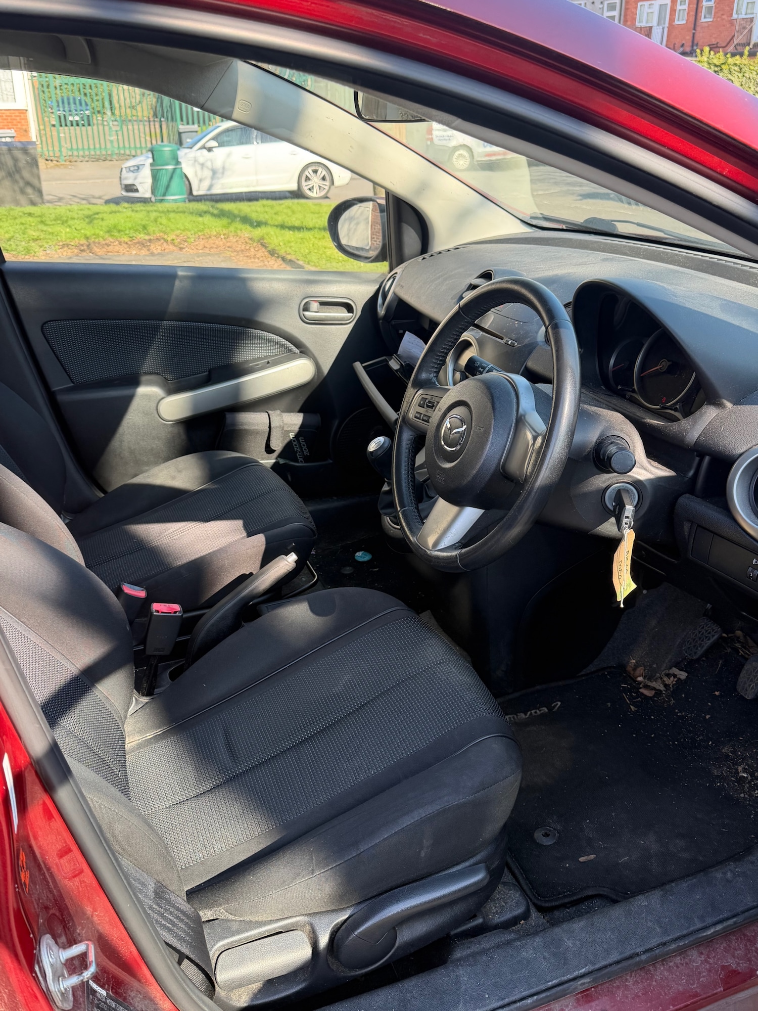 Used Mazda Mazda2 2010 for sale - 77953568: Photo 6