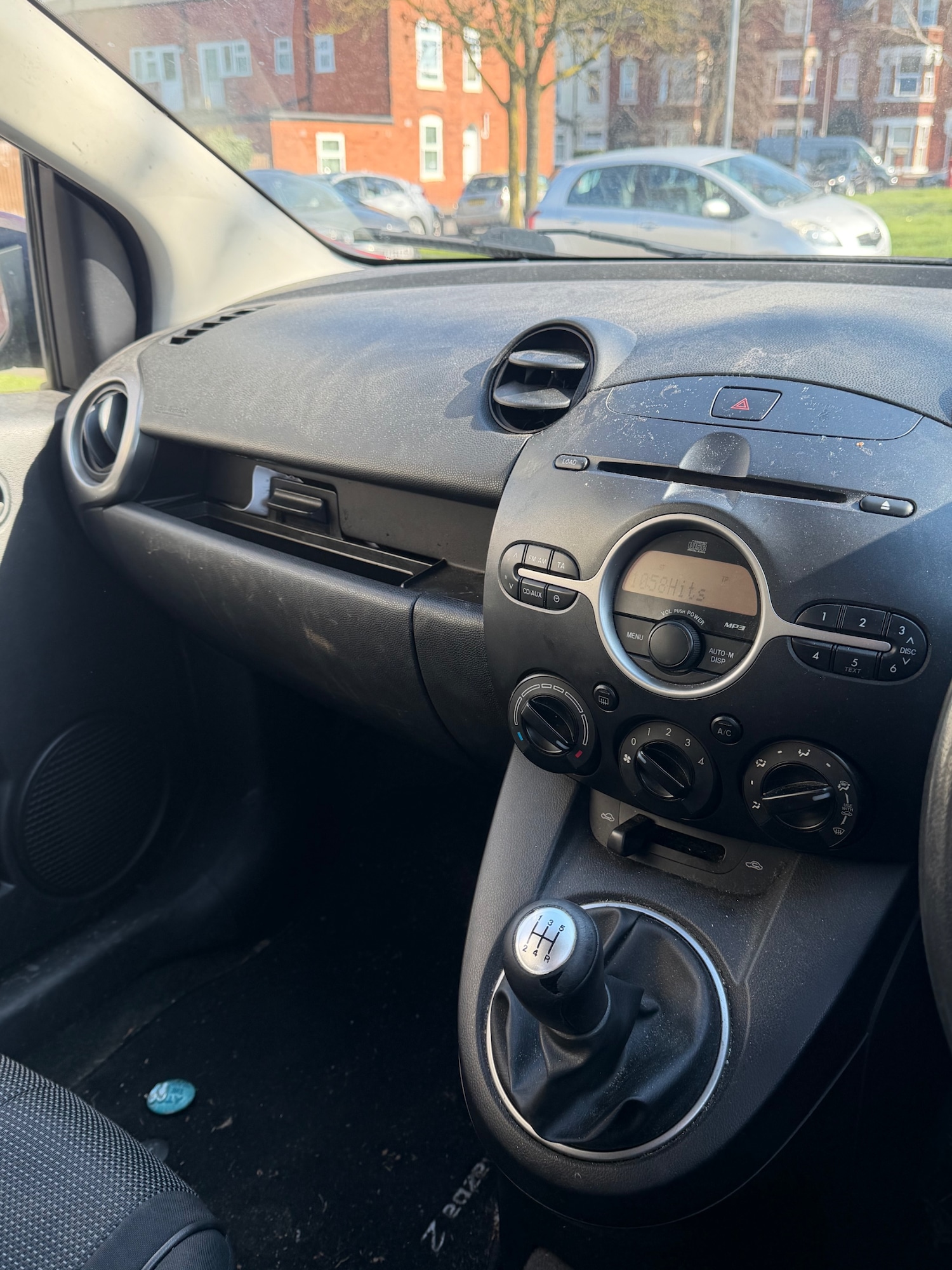 Used Mazda Mazda2 2010 for sale - 77953568: Photo 8