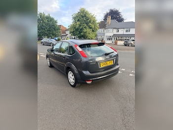 Used Ford Focus 2006 for sale - 79081240: Photo