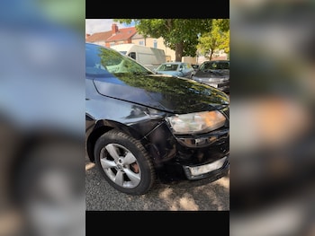 Used Skoda Rapid Spaceback 2014 for sale - 79600847: Photo