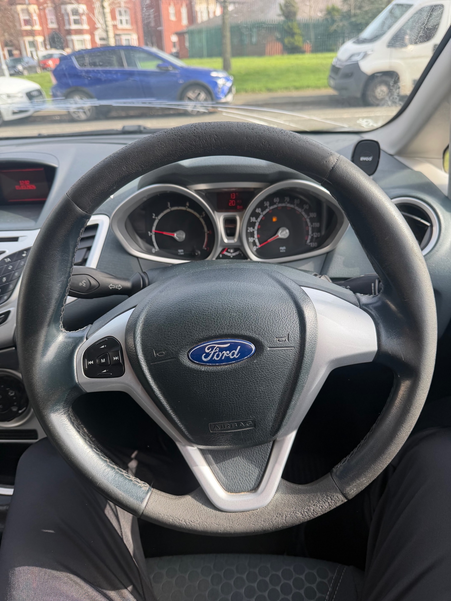 Used Ford Fiesta 2010 for sale - 77818532: Photo 9