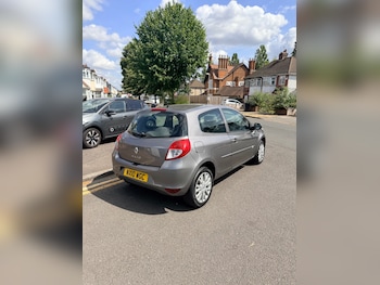 Used Renault Clio 2010 for sale - 79302501: Photo