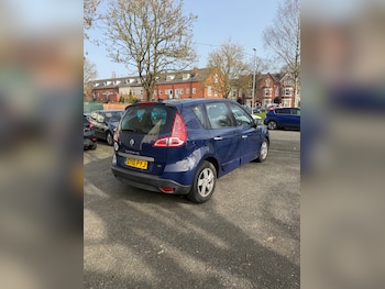 Used Renault Scenic 2010 for sale - 77818666: Photo
