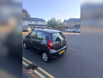 Used Hyundai i10 2011 for sale - 79463784: Photo