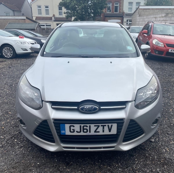 Used Ford Focus 2011 for sale - 76174963: Photo 2