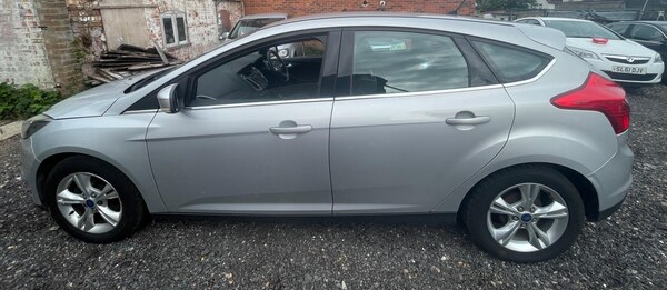 Used Ford Focus 2011 for sale - 76174963: Photo 9