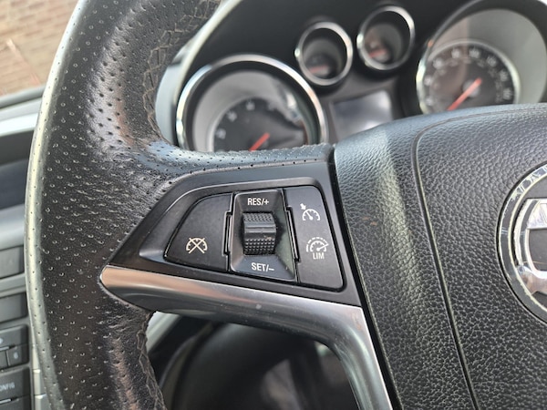 Used Vauxhall Astra 2015 for sale - 75729007: Photo 21