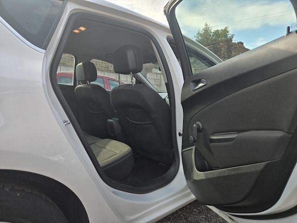 Used Vauxhall Astra 2015 for sale - 75729007: Photo 28