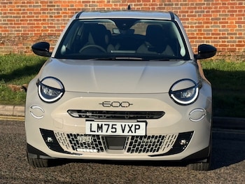 Used Fiat 600 2025 for sale - 77099072: Photo