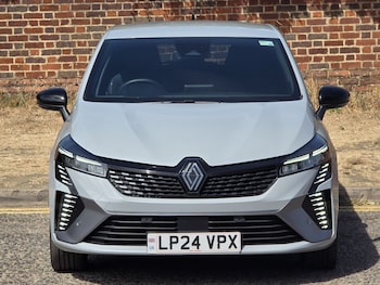 Used Renault Clio 2024 for sale - 79399534: Photo