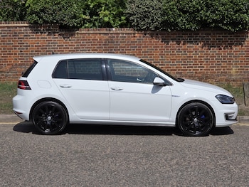 Used Volkswagen Golf 2015 for sale - 75929841: Photo