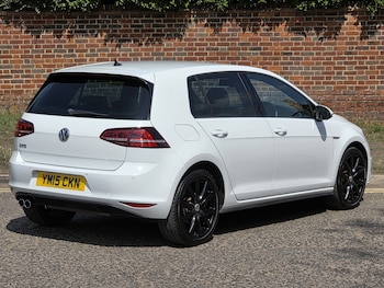 Used Volkswagen Golf 2015 for sale - 75929841: Photo