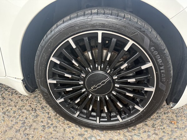 Used Fiat 500 2024 for sale - 76332162: Photo 11