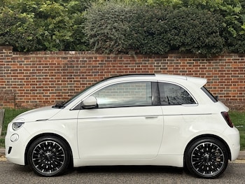 Used Fiat 500 2024 for sale - 76332162: Photo 4