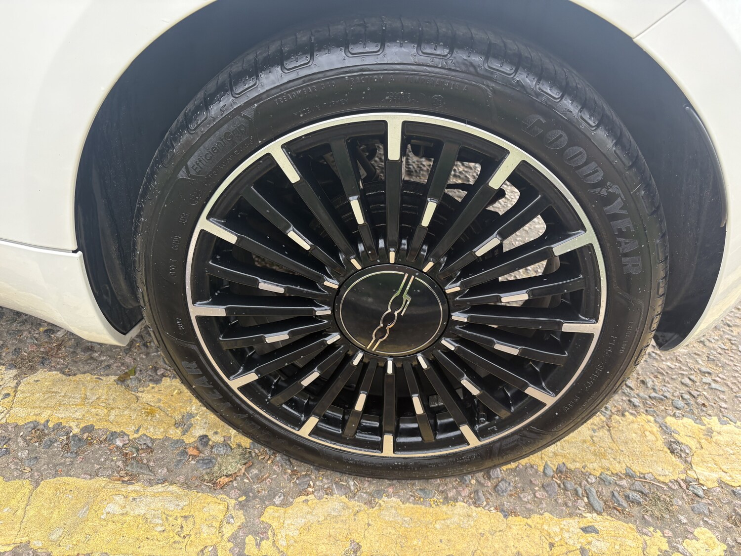 Used Fiat 500 2024 for sale - 76332162: Photo 9